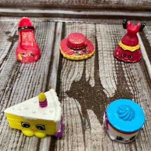 Lot of 5 SHOPKINS Spanish Stopover & Surprise Party Figures No Duplicates Toys